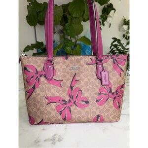 Coach Gallery Tote Bag In Signature Canvas With Bow Print CZ174 Tan Pink Multi